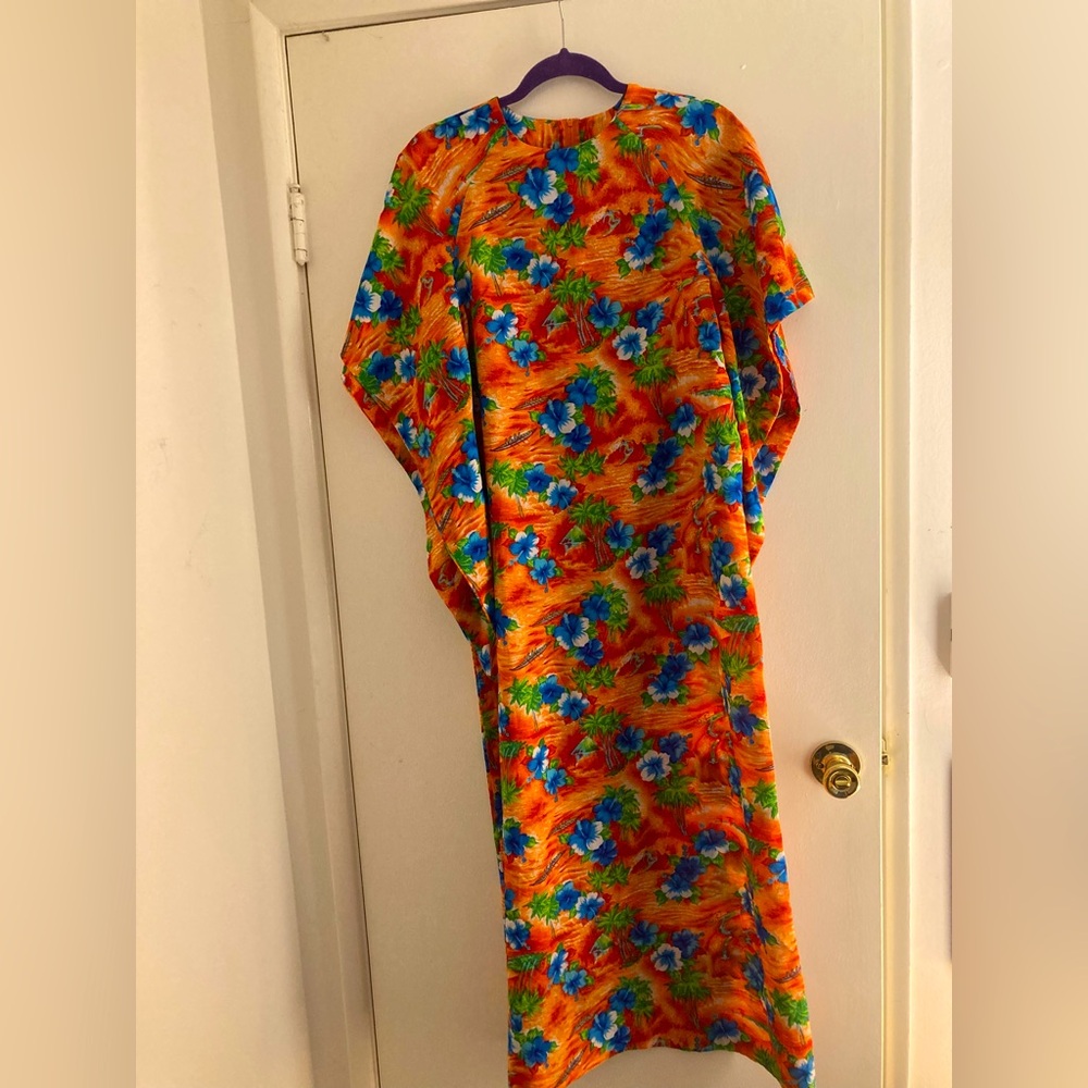 Vintage Hawaiian Caftan